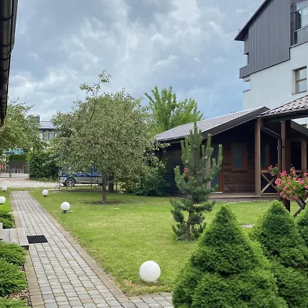 Namelis Su Jaukiu Kiemu - Soley Apartamentai No 4 *
